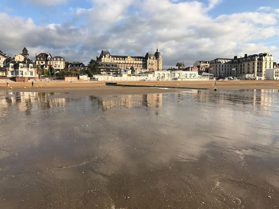 Appartement Duplex Cosy Au Calme A 50M De La Plage Houlgate Exterior foto